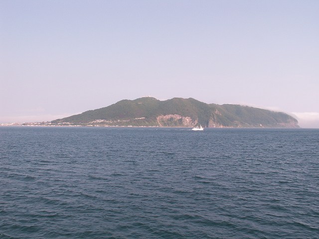 フェリーからの函館山